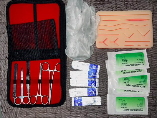 Kits d’entraînement des sutures  Pour ce familiariser avec l’art de la chirurgie